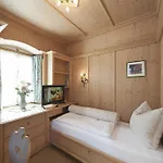 Garni Bernhard Am 3* والشسي