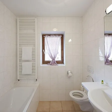 Otel Garni Bernhard Am 3*