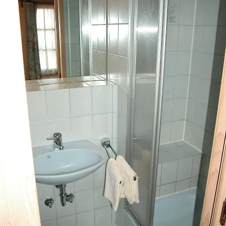 Garni Bernhard Am Otel Walchsee